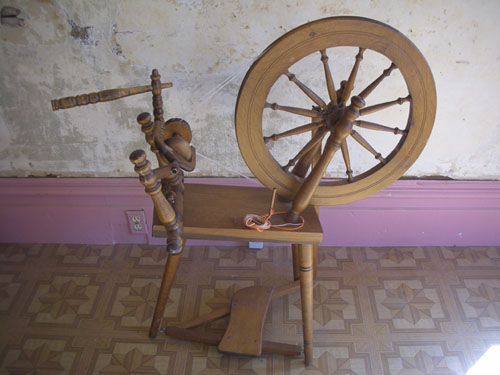 Spinning wheel