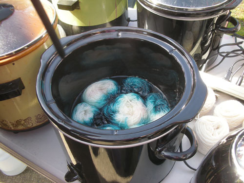 Ball dyeing