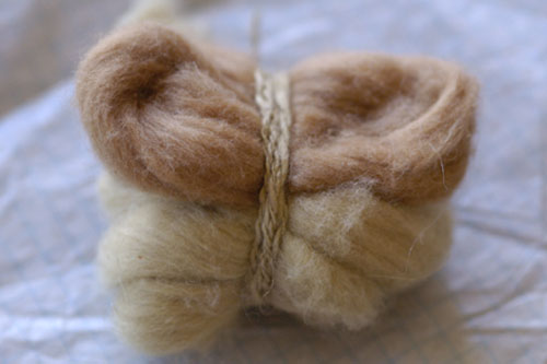 Undyed coloured cotton sliver